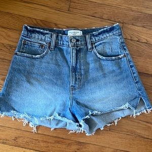 Women’s Abercrombie jean shorts high rise size 4